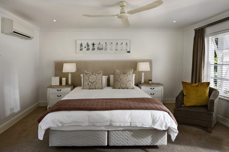 bedroom g081d1b941 1920 min 1 768x512